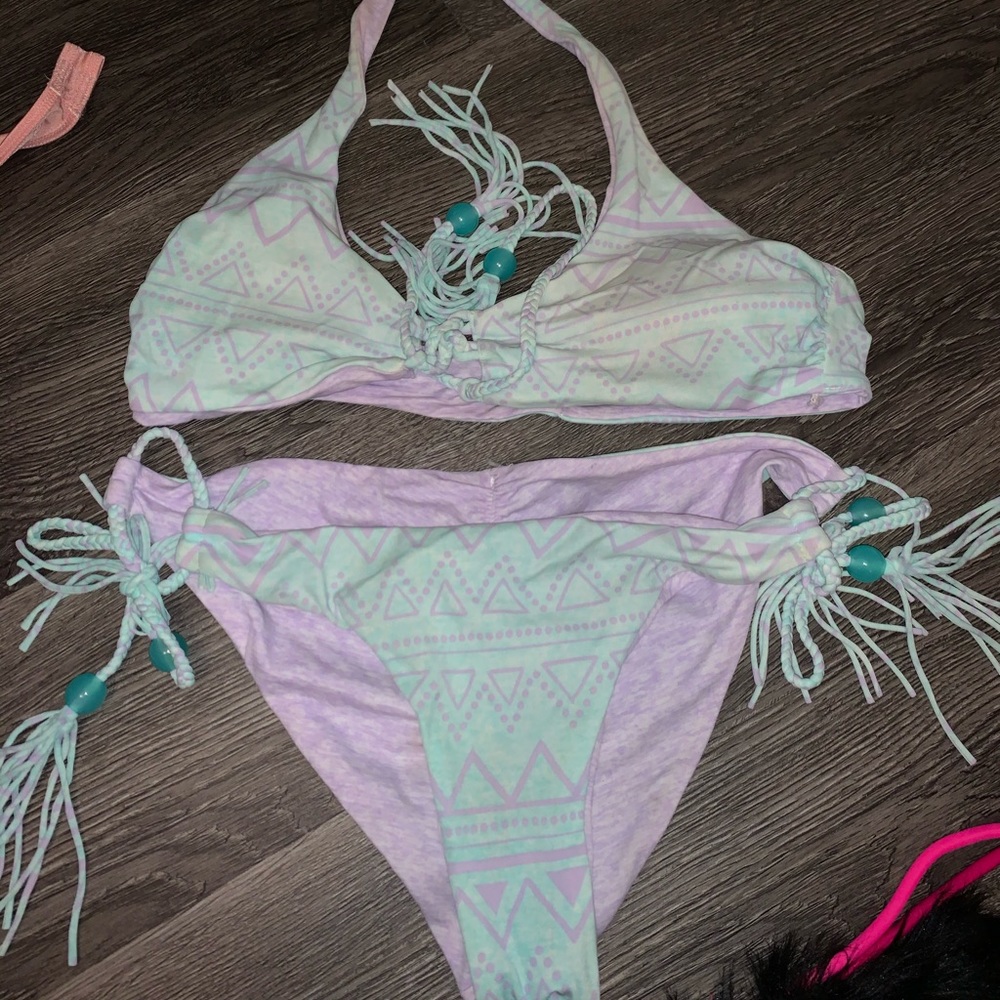 Victoria’s Secret reversible bikini